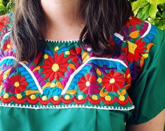 Mexican Green blouse, Mexican Plus size blouse, Embroidered mexican top, Extra size mexican embroidered shirt, Extra size mexico peasant top