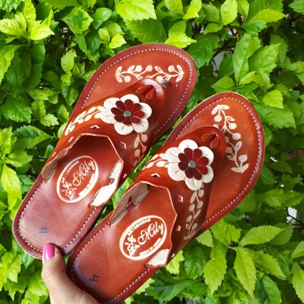 Mexican leather thong sandals, Mexican shoes Huarache US 9, leather Flip flops sandals, leather aztec sandals, mexican tan boho shoes