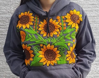 【GRAVER】24SS★ Yellow Odd Flower Embroidered Sweatshirt UNISEX]Yellow odd flower embroidery sweatshirt - GRAVER | 60