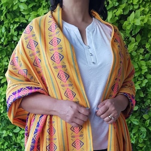 Rebozo mexicano amarillo, manta mexicana amarilla, chal mexicano, camino de mesa mexicano, mantel mexicano, pañuelo mexicano, tela azteca