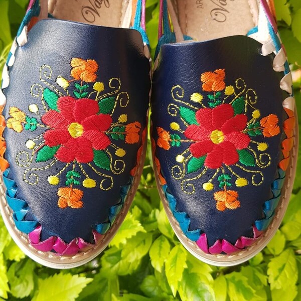 naturalizer adele sandals