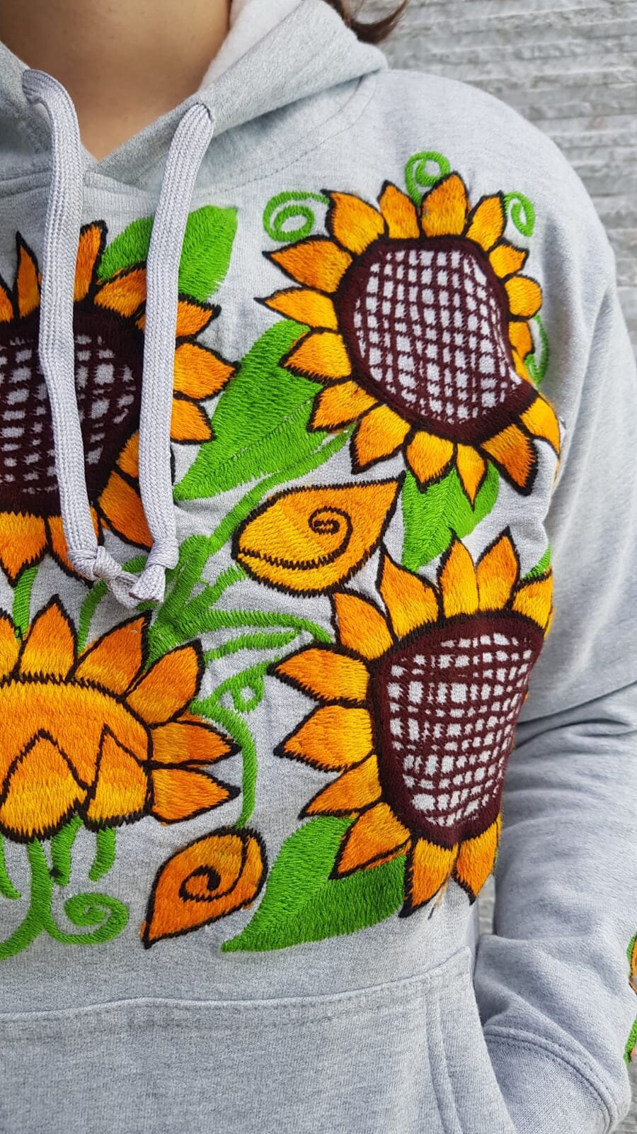 【GRAVER】23FW★ Yellow Odd Flower Embroidery Hoodie il_1080xN.6294332785_okj8.jpg
