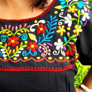Mexican Embroidery Blouse, Mexican black blouse, Mexican embroidered top, Vintage mexican blouse, Mexico floral blouse,Mexico peasant blouse image 2