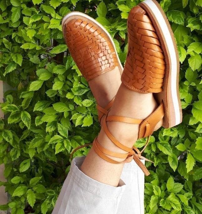 Zapatos Zapatos para mujer Sandalias Sandalias de gladiador y de tiras Sandalias Luisa Madrigal// Zapatos luisa encanto inspirados en Disney//Zapatos Luisa//Luisa madrigal 