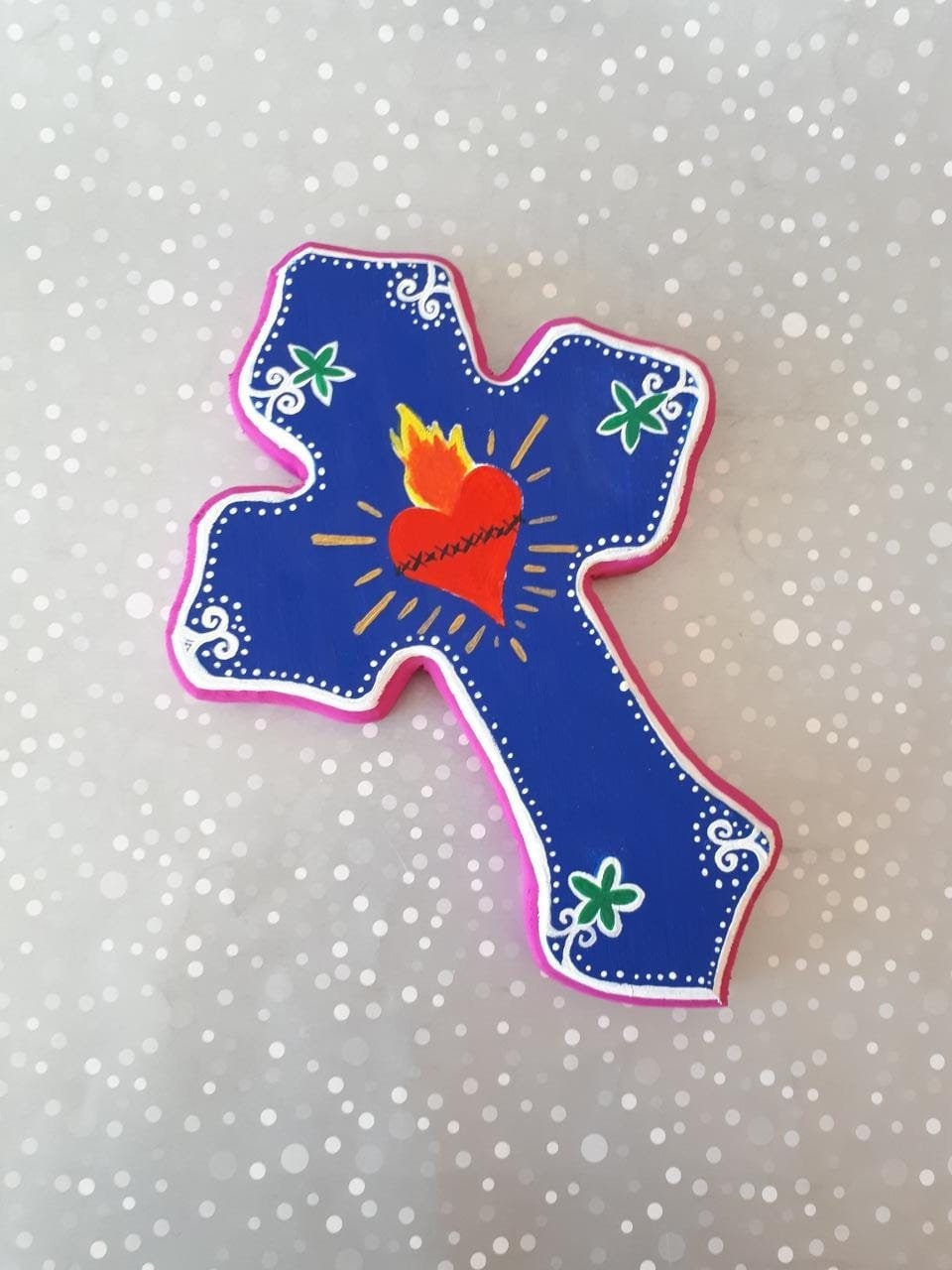 Color y Tradicion Mexican Tin Cross Wall Hanging Folk Art Handmade Sacred Heart # 118 Color y Tradicion Mexican Tin Cross Wall Hanging Folk Art Handmade Sacred Heart # 118