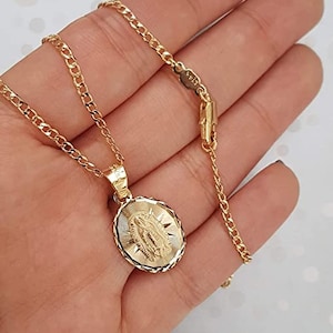 Medalla ovalada de la Virgen de Guadalupe en oro de 14 quilates, colgante de la Virgen de Guadalupe, medallón de la Virgen María, dije de collar de Nuestra Señora de Guadalupe, joyería católica