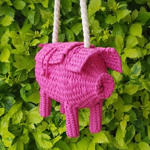 Pink pig bag, Pig wicker bag, Fushia Straw pig crossbody,  Mexico Rattan bag, Mexican straw bag, Vintage wicker bag, Piggy bag, Rattan bag