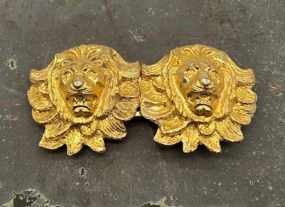 Vintage Gold Finished Double Lion Head Belt Buckles - 5 In  display picture 1