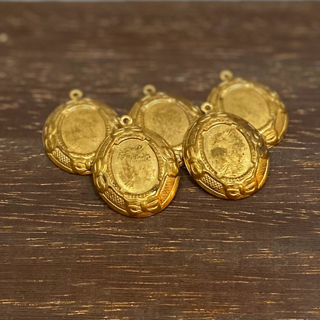 ヴィンテージ真鍮オーバルペンダントセッティング 43 mm - カボション