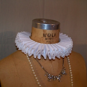 Neck Ruff, Narrow Ribbon, Custom SCA, Elizabethan, Renaissance Faire, Cotton Cluny