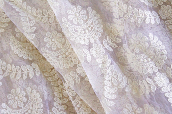 1 Yard of White Embroidered Net Fabric, Boho Floral Fabric, Embroidered Net  Fabric, Indian Embroidered Fabric, Floral Net Fabric -  Canada