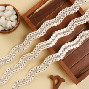 3 jardas - Acabamento recortado em marfim, renda de lantejoulas, acabamento Zari para Dupatta, acabamento bordado indiano, renda de estofamento, fita de lantejoulas, renda de debrum