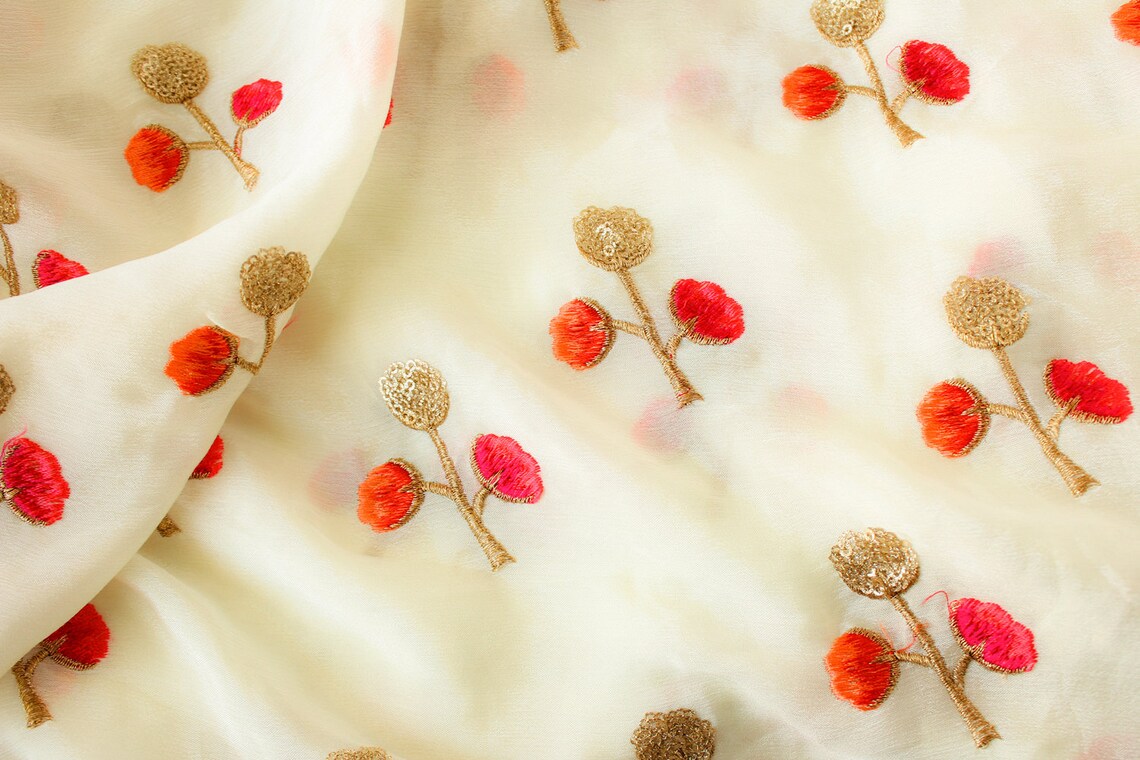 Halb meter Off-White Stoff mit Rosa und Gold Stickerei | Etsy