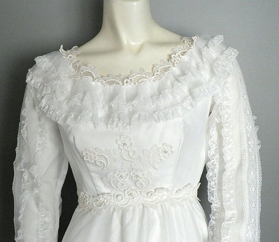 Prairie Style 1960s Wedding Dress White Lace , Sa… - image 2