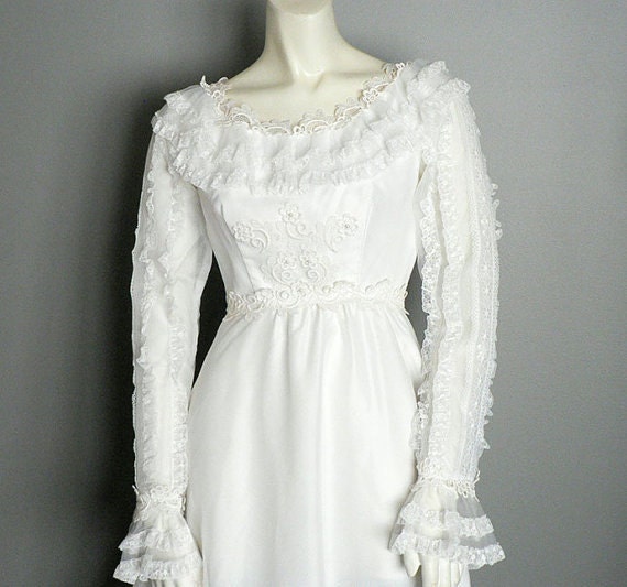 Prairie Style 1960s Wedding Dress White Lace , Sat