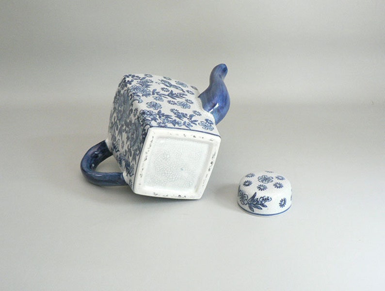 Blue and White Teapot Chinoiserie Pattern
