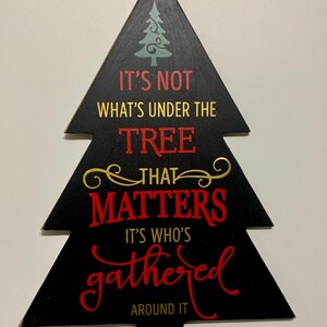 Handmade Christmas Tree Wooden Sign: Festive Holiday Decor