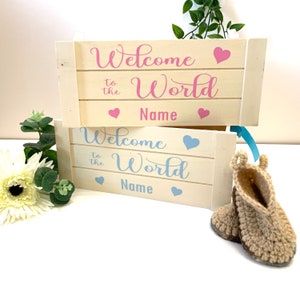 Baby Box, Bienvenido al mundo, Caja de madera, 26 x 11 x 21 cm Caja para recién nacido, Regalo para recién nacido, Niño/niña, Regalo para recién nacido, Regalo para baby shower