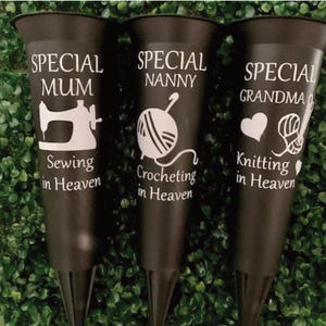 Vaso Memorial Personalizado: Vaso de Flores para Túmulos com Espigão