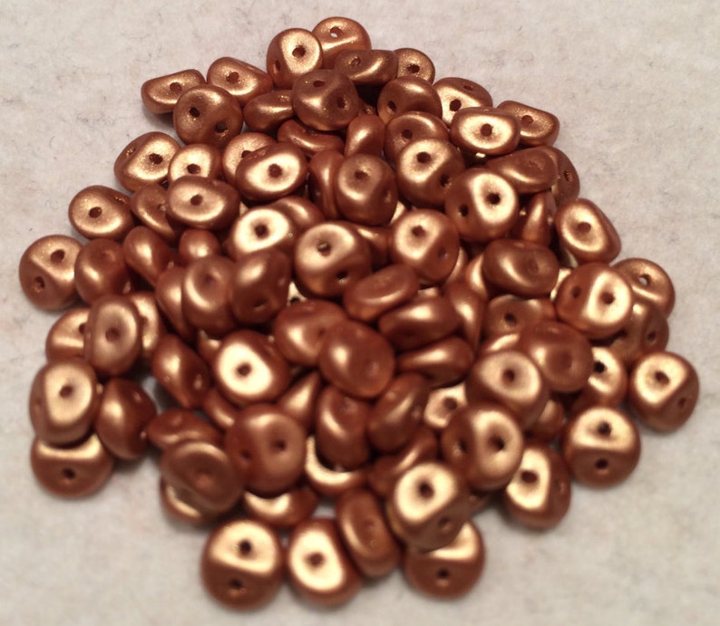 Approximately 100 Beads 10 Grams Czech Glass 02010-29412 5mm Es-o Beads Alabaster Metallic Copper