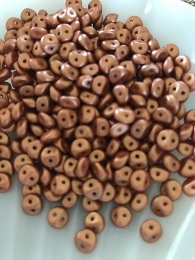 Approximately 100 Beads 10 Grams Czech Glass 02010-29412 5mm Es-o Beads Alabaster Metallic Copper