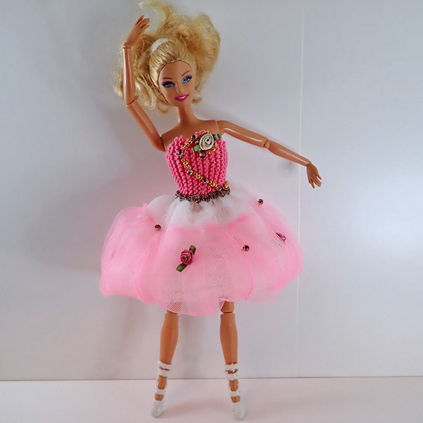 Tutu rose pour Barbie ou poupée disney