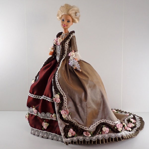 Robe a la française poupée barbie fait main