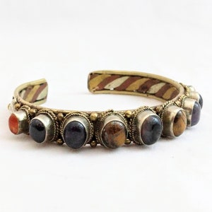 Vintage bracelet copper brass bracelet with cabochon natural stones - unique and avantgarde