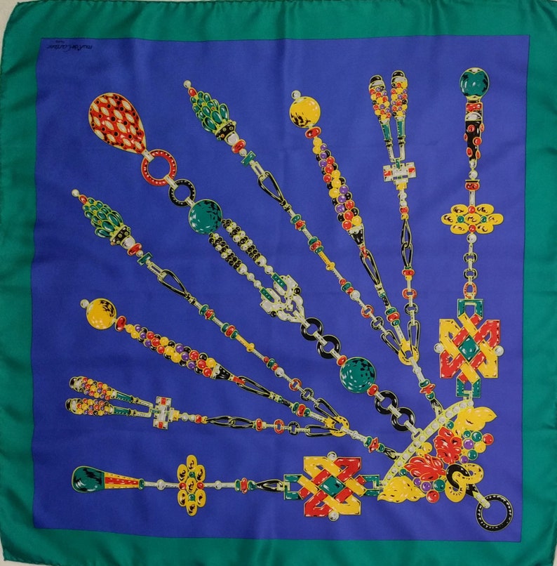 The Timeless Elegance of Cartier: Why Every Collection Needs a Must de Cartier Silk Scarf – Explore the history of Cartier silk scarves and why they are considered timeless luxury pieces.