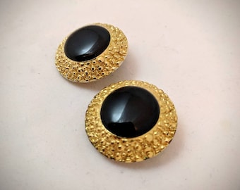 Vintage ST. JOHN Designer clip on earrings - excellent condition