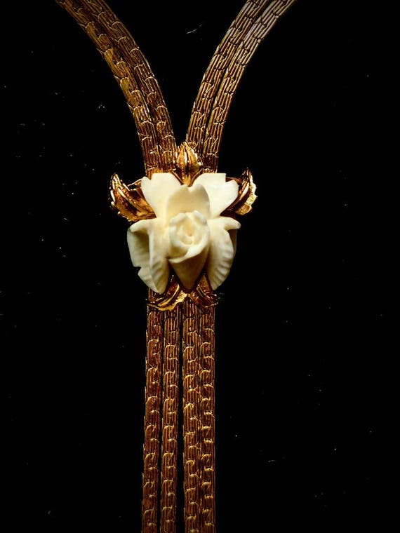Vintage necklace - Carved White Rose D'ORLAN 4 st… - image 5
