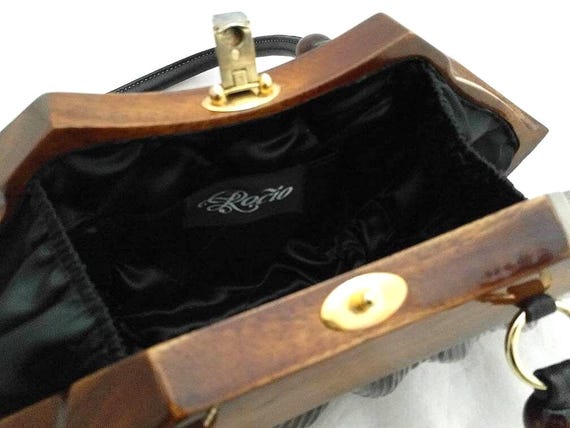 ROCIO Wooden Purse – Eco-friendly Sculpted Acacia Wood Handbag