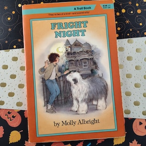Vintage 1989 1st Printing Troll Book, Fright Night by Molly Albright Softcover