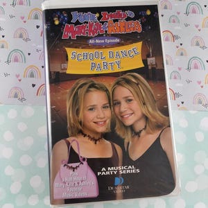 Vintage 1997 You&#39;re Invited to Mary-Kate & Ashley&#39;s School Dance Party Clamshell VHS Tape, Great Shape