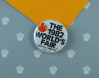 Vintage 1982 World's Fair Knoxville Tennessee TN Pin, Pinback Button, 1"