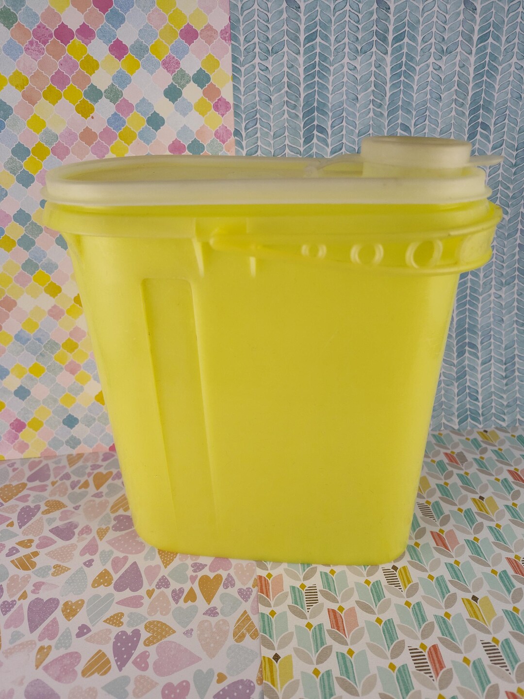 Vintage Tupperware #587-9 Yellow Container W/ Handle & Lid, Nice Clean ...