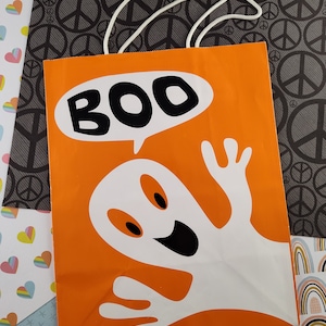 CLEARANCE Vintage Halloween Ghost AGC American Greetings Paper Decorative Gift Bag, 9.75&quot; Tall, Clean