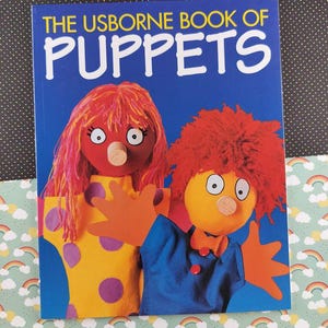 Vintage 1998 1st Printing The Usborne Book of Puppets Softcover