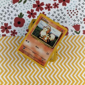 Lote de cartas Pokémon vintage de los años 90: 15 comunes y 131 poco comunes de WOTC (sin duplicados).