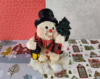 Vintage 1994 WBI Windsor Collection Christmas Wintery Snowman Figurine, Nice & Clean