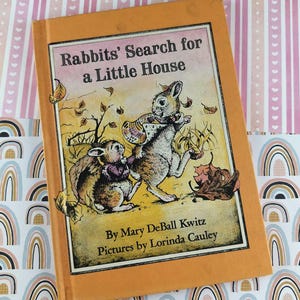 Vintage 1977 1st Printing Rabbits&#39; Search for a Little House Weekly Reader Hardcover