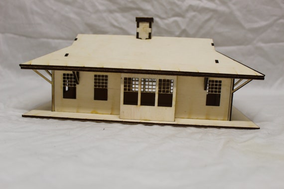 o scale train station