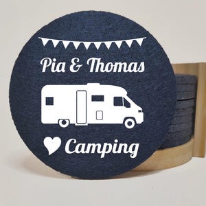 Geschenk für Camper, 10 personalisierte Camping-Untersetzer mit Wunschtext, Camping Deko, Wohnwagen und Wohnmobil Geschenk, Camping Gadget