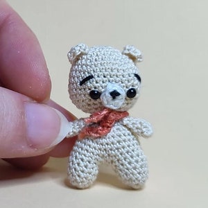 Gehäkelter Bär xs, Teddy, Kuschelbär, Micro Crochet, Miniatur, Amigurumi, Bärchen, Glücksbringer, Mutmacher