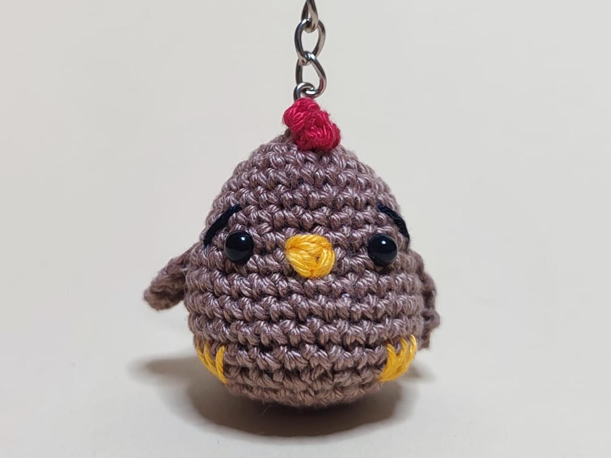 Gehäkelter Hahn/Huhn „“Helge““ als Schlüsselanhänger | Taschenanhänger | Amigurumi Tier | Handarbeit | Glücksbringer | Einschulung