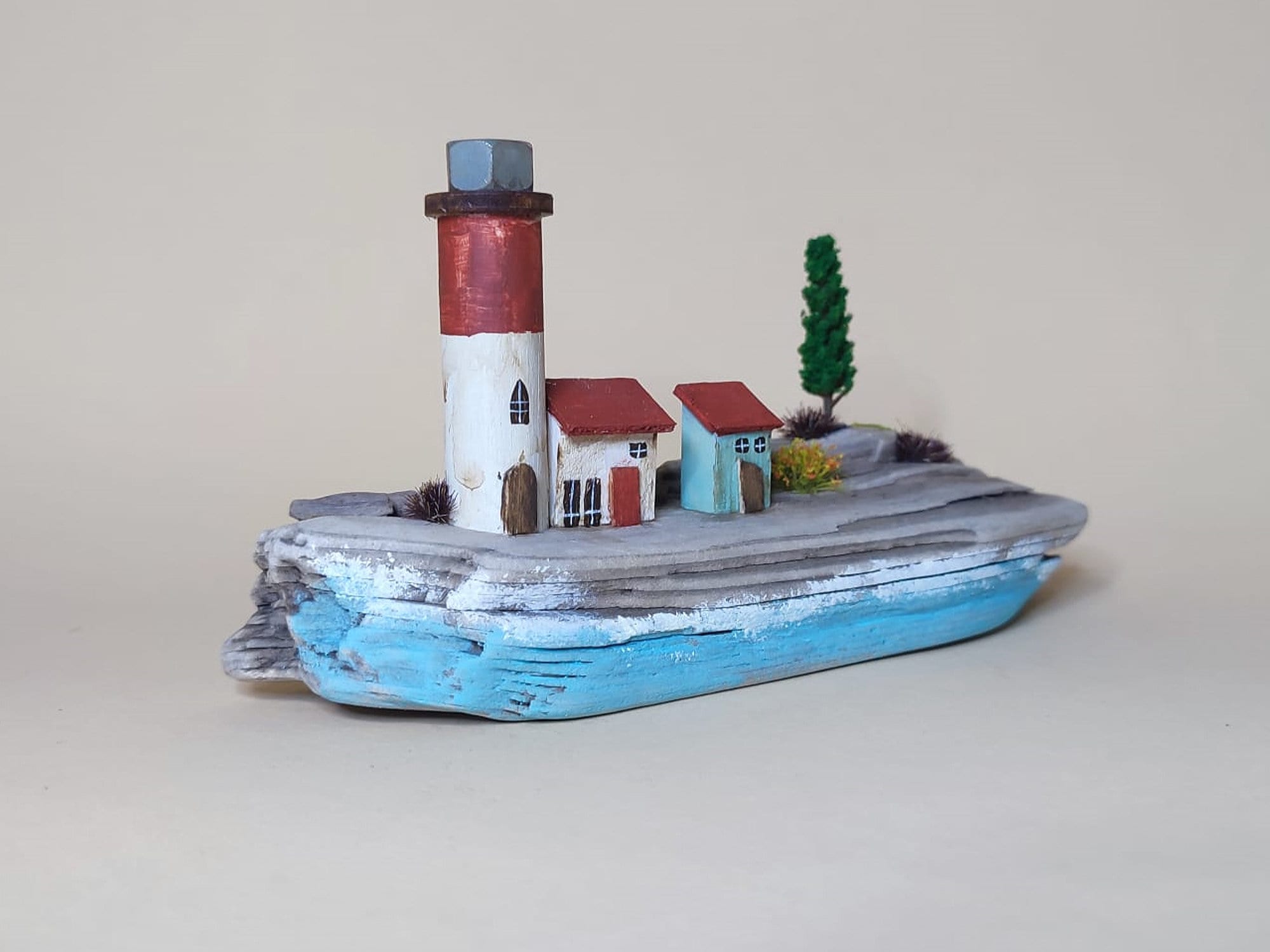 Leuchtturm auf Treibholz XS, Miniatur, maritim, Deko, Treibholz Deko, irisch, Irland, Treibholz Skulptur, Nordsee, Ostsee, Diorama