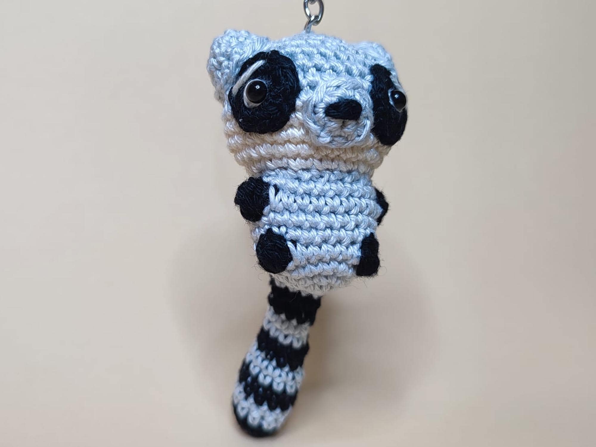 Gehäkelter Waschbär „“Willi““ als Schlüsselanhänger | Taschenanhänger | Amigurumi Tier | Handarbeit | Geschenk | Glücksbringer