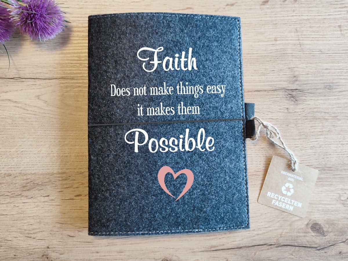Personalisierte Filz Buchhülle, Filzhülle, Geschenkidee, Größe A5, personalisiertes Geschenk, Bibel Motiv, Faith, Glaube, Kommunion