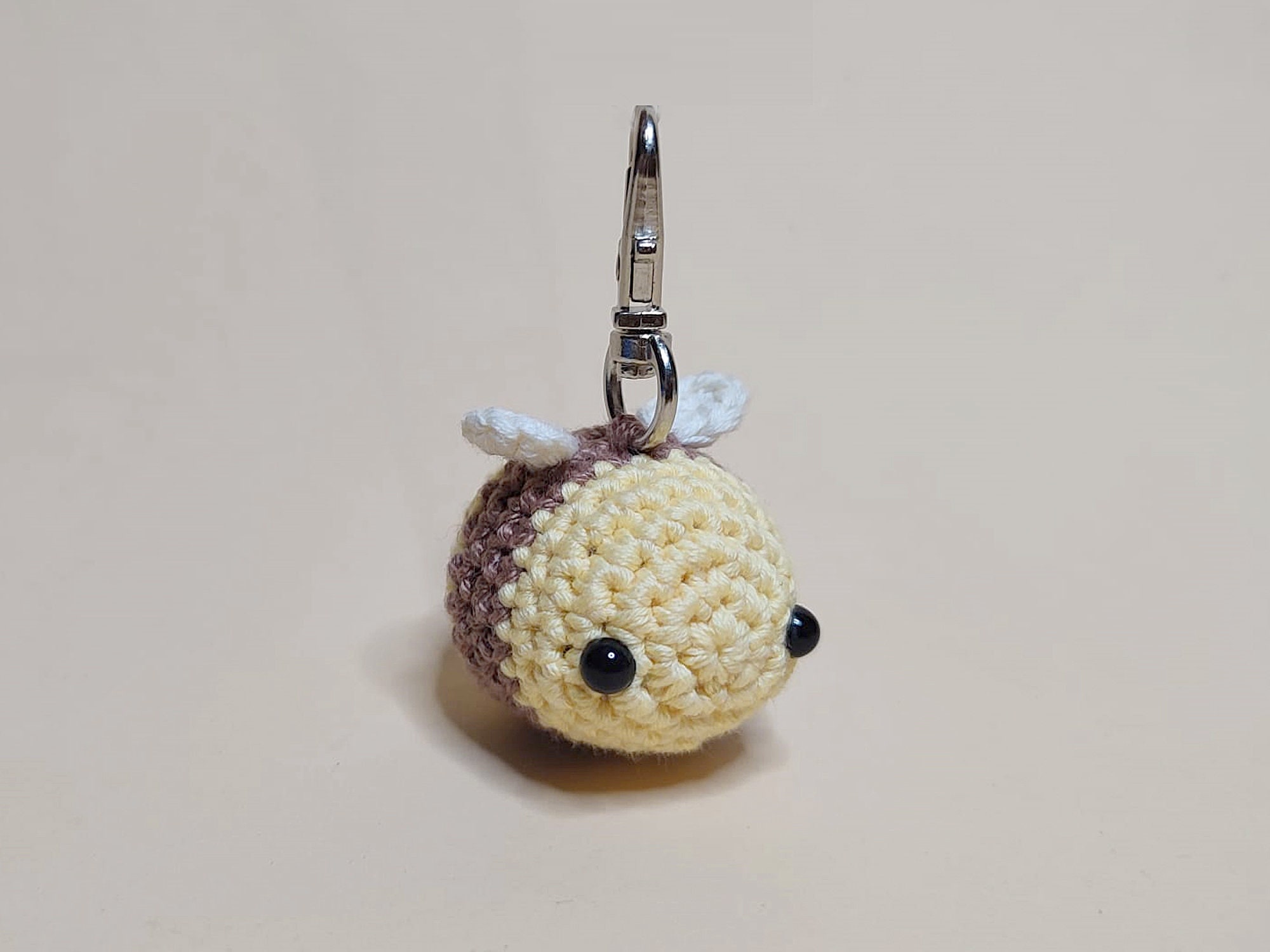 Gehäkelte Biene, Bienen Anhänger, Pastell Hummel, Pastell Biene, Hummel Anhänger, gehäkelte Hummel, Amigurumi, Einschulung
