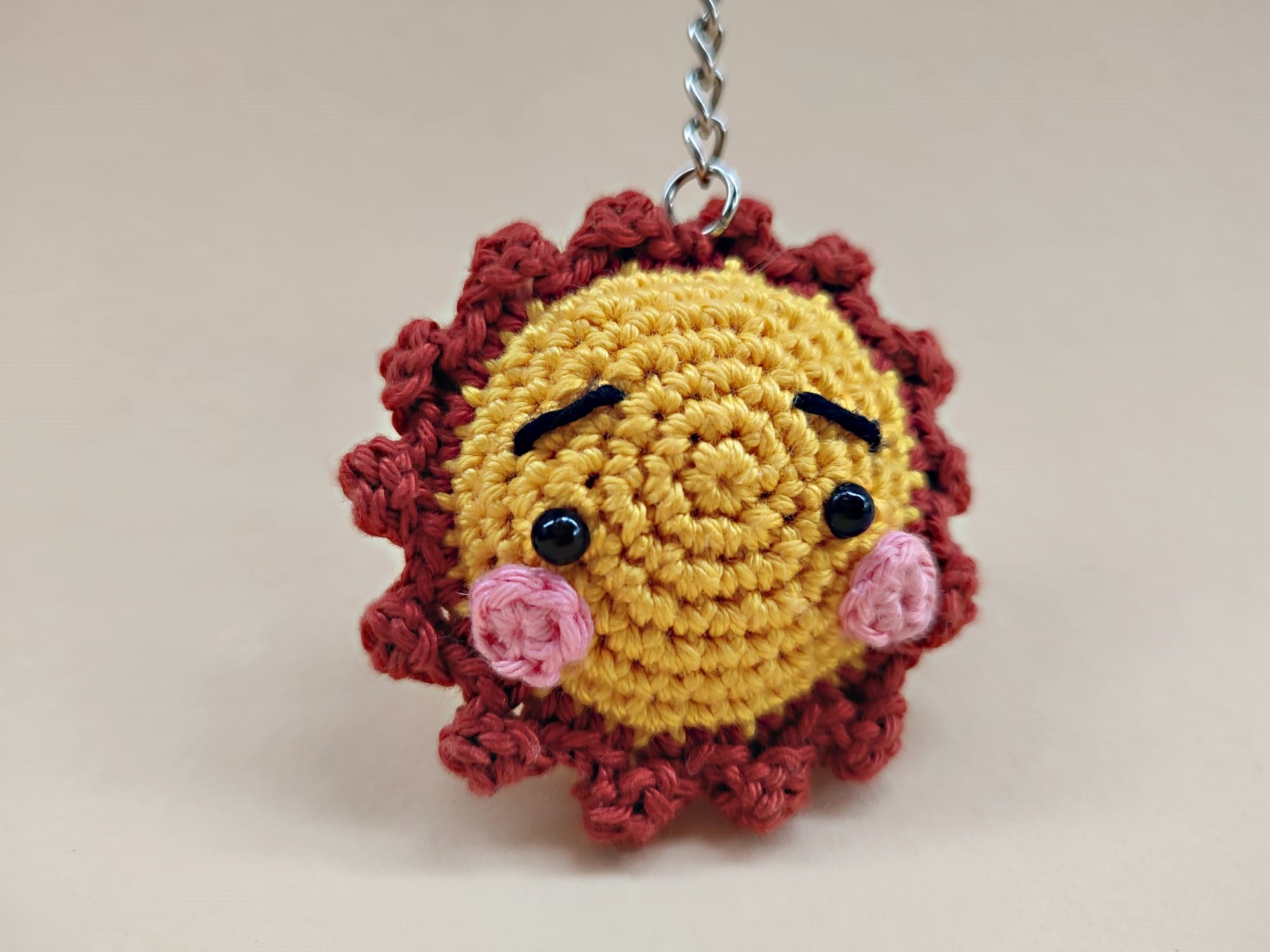 Gehäkelte Sonne, Sonnenschein, Schlüsselanhänger Sonne, Frühlingsdeko, Osterdeko, Geschenk Ostern, Kawaii Sonne, Einschulung